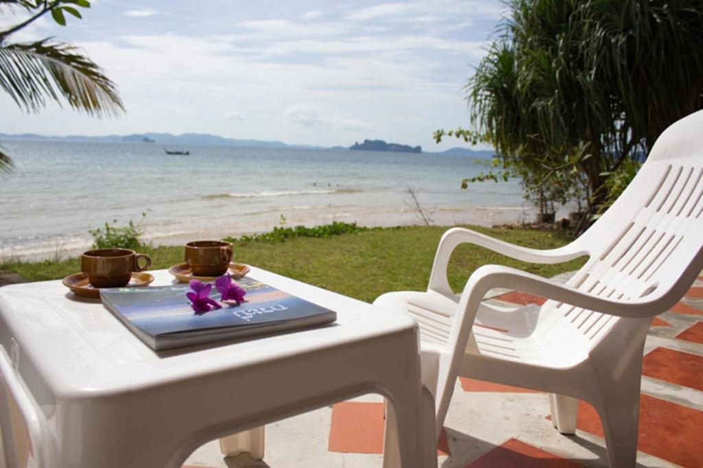 Koh Kwang Seaview Hotel Klong Muang Beach Exterior foto