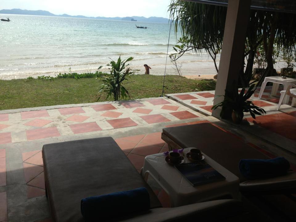 Koh Kwang Seaview Hotel Klong Muang Beach Exterior foto